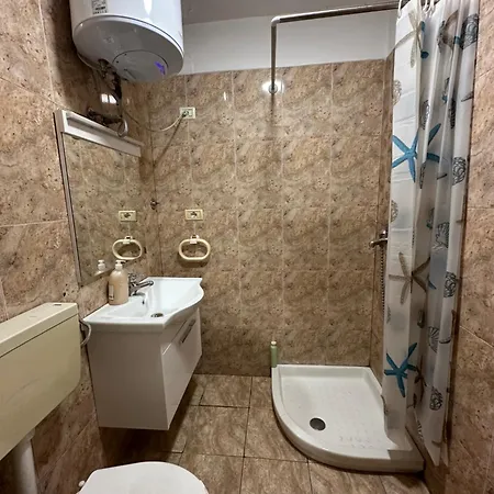 Urban Life Tirana- Economy ティラナ